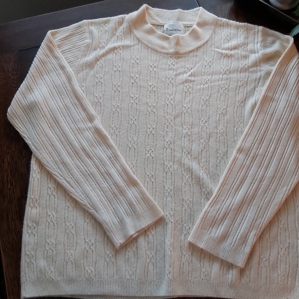 👚TRADITION SWEATER//B5